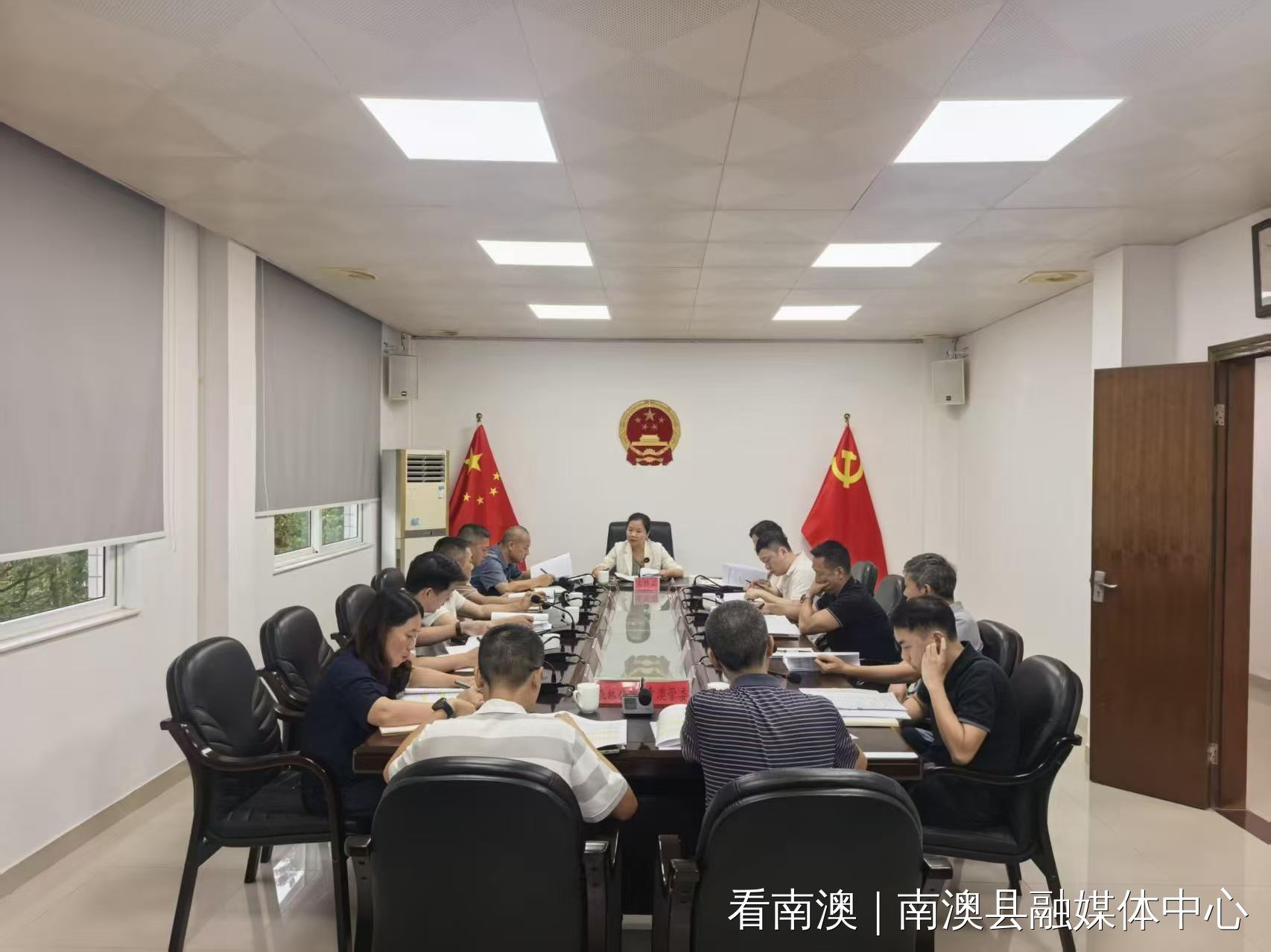 文章配图